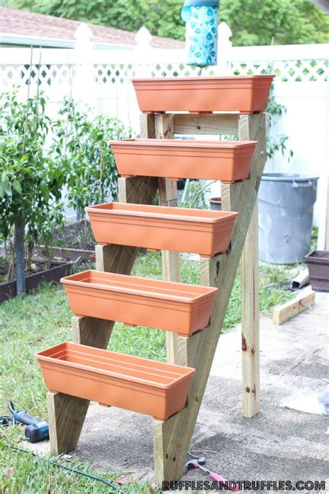 DIY Vertical Planter Garden | Diy planters, Vertical planter, Diy plant ...