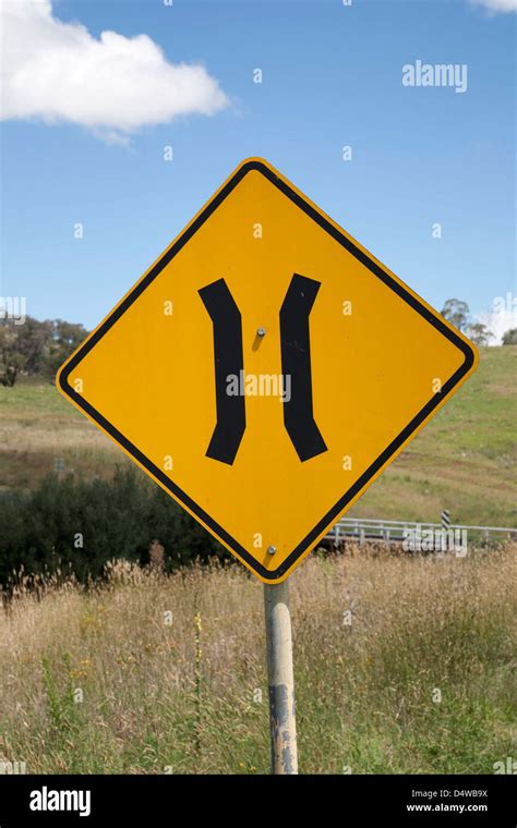 Roadsign directions hi-res stock photography and images - Alamy