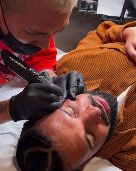 Drake Gets His First Face Tattoo Honoring His Mother