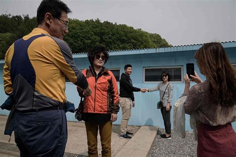 Replica Panmunjom village draws tourists after Korea summit, Latest ...