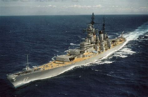 The USS New Jersey showing one of her forward 40mm swimming pools during the Vietnam war ...