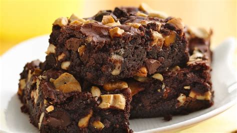 Cashew-Caramel Brownies Recipe - BettyCrocker.com