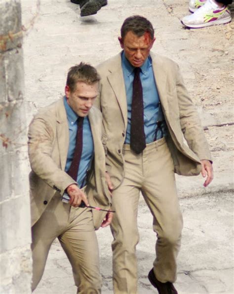 Daniel Craig's James Bond Behind the Scenes With Stunt Double