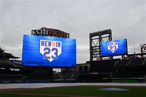 Mets unveil new Samsung videoboard, biggest in baseball - Stadium Tech ...