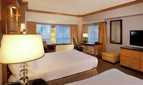 New York Hilton Midtown Hotel in New York (NY) - Room Deals, Photos & Reviews