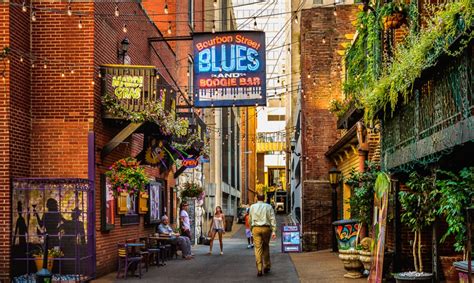 Printer’s Alley | Nashville | Let's Roam Local Guide