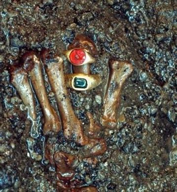 bensozia: The Ring Lady of Herculaneum