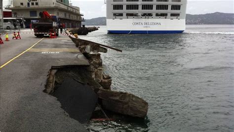 Cruise Ship Damages Quay – Shipwreck Log