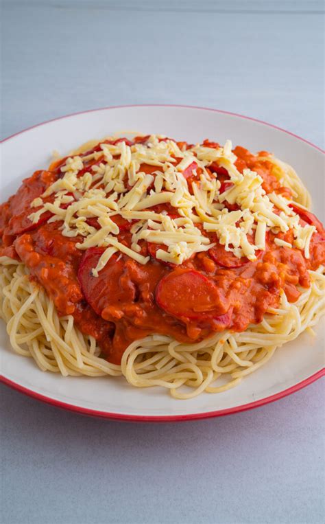 PINOY-STYLE SPAGHETTI - Simpol