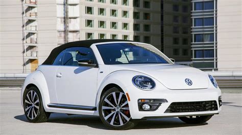 Volkswagen Beetle Convertible News and Reviews | Motor1.com