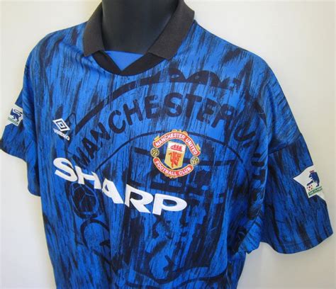 Pin on Retro Football Shirts