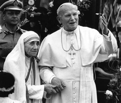 Pope John Paul II and Mother Theresa | St john paul ii, Pope john paul ii, Mother teresa