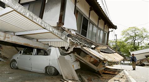 Strongest since Fukushima: Shocking aftermath of deadly quake in Japan (PHOTOS) — RT News