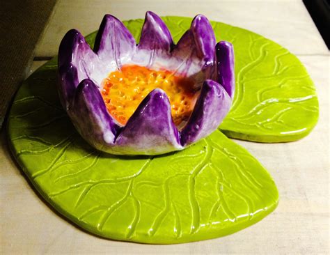 Lilypad & Lotus Flower Ceramics Lesson | Clay art projects, Ceramic pinch pots, Clay projects ...