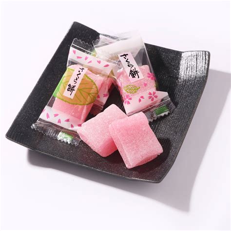 Sakura Mochi (20 pieces) | Mini Mart | TokyoTreat