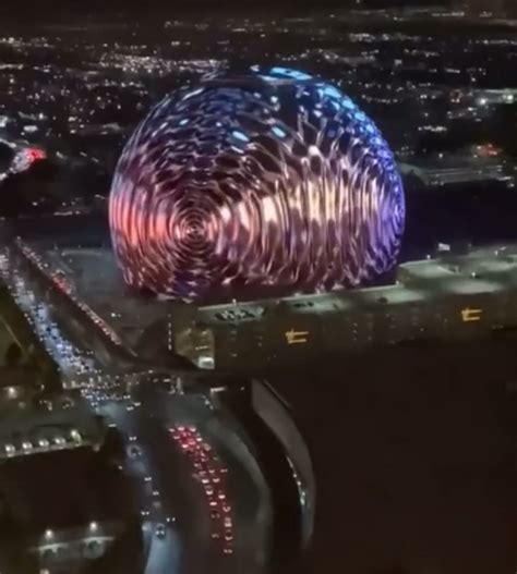 Las Vegas sphere view from hotel room : r/ThatsInsane