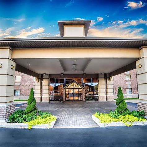 Grand Oaks Hotel in Branson, MO - Branson Travel Office