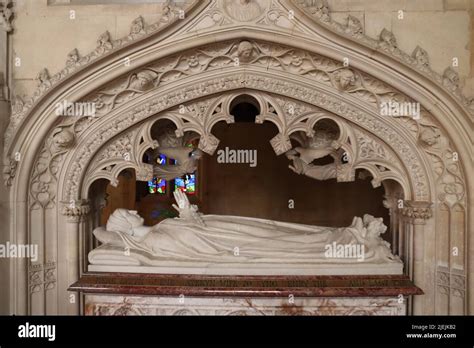 Katherine parr tomb hi-res stock photography and images - Alamy