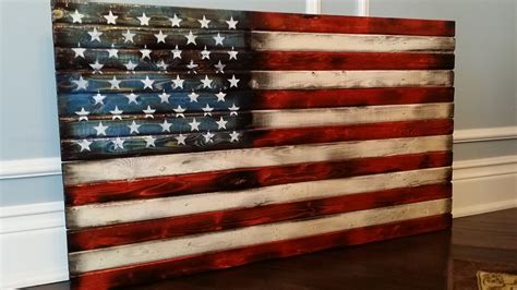 20 Photos Vintage American Flag Wall Art