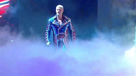 WWE fans pull off unthinkable during Cody Rhodes' entrance: This is how ...