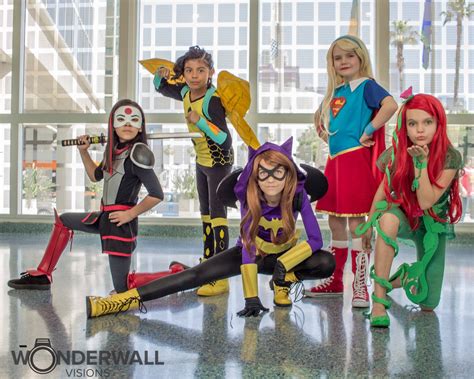 DC Superhero Girls Take WonderCon – Heroic Girls