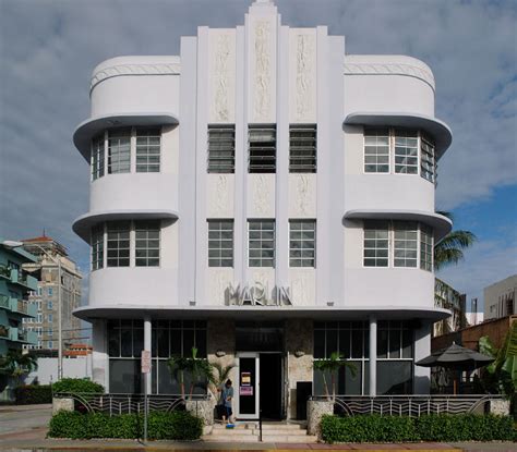 File:Marlin Hotel Art Deco.jpg - Wikipedia