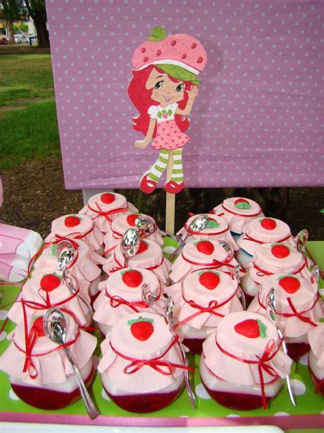 Strawberry Shortcake Birthday Party Ideas | Photo 22 of 39