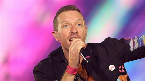 Chris Martin battling 'serious lung infection,' Coldplay forced to postpone Brazil shows - ABC News