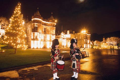 English is around you!: Christmas in Scotland