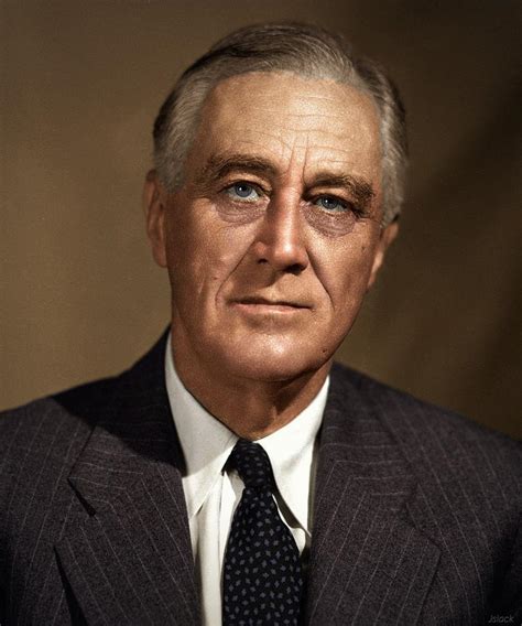 Franklin D Roosevelt 1944 Portrait [800x959] : r/HistoryPorn