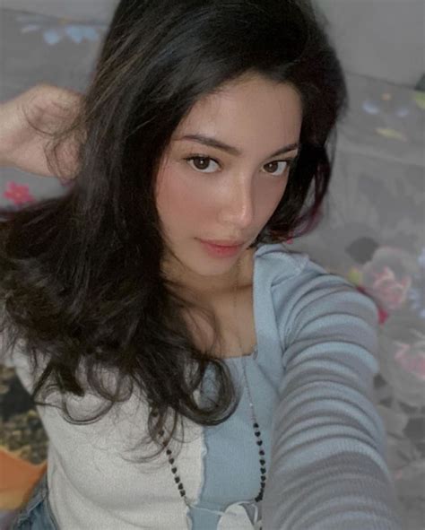 Yoriko Angeline 😍 | Wanita cantik, Wanita, Kecantikan