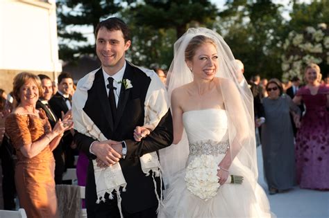 Pin en chelsea clinton Wedding