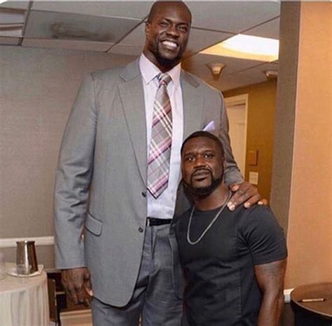 Kevin O'Neal holding Shaquille heart : r/ShaqHoldingThings