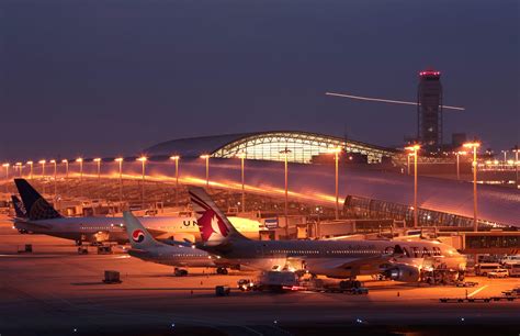 Airport Night Wallpapers - Top Free Airport Night Backgrounds - WallpaperAccess