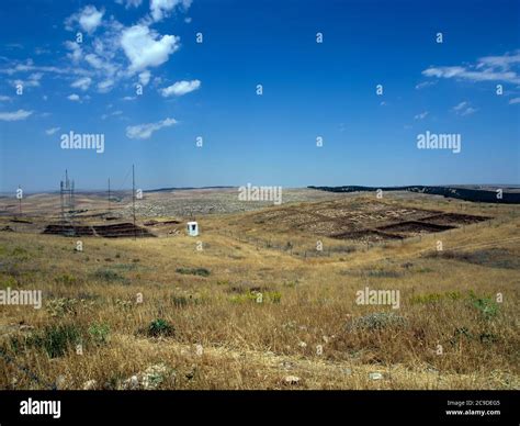 Neolithic structures hi-res stock photography and images - Alamy