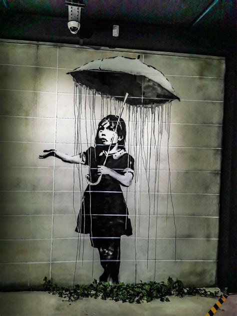 The World of Banksy : l'expo immersive à Paris devient permanente | Banksy, Banksy graffiti, Art ...