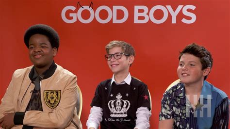 'Good Boys' Cast Talks About Kissing And Cussing - YouTube