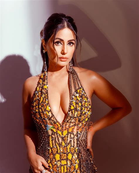 Hina Khan Photos, Images, HD Wallpapers, Hina Khan HD Images, Photos - Bollywood Hungama