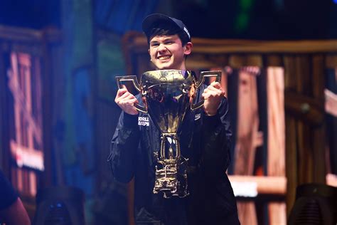 Teen Wins $3 Million Prize in First Fortnite World Cup Tourney - Bloomberg