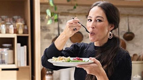 The Fate Of Joanna Gaines’ Cooking Show Announced – 2 More Seasons – Country Music Nation