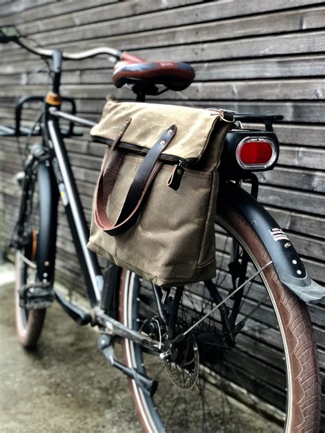 Bike pannier / bicycle bag in waxed canvas with zipper closure | Etsy ...