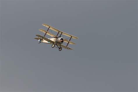 Kostenlose foto : Flügel, Rauch, Flugzeug, Ebene, Fahrzeug, Luftfahrt, Flug, Wolken, britisch ...