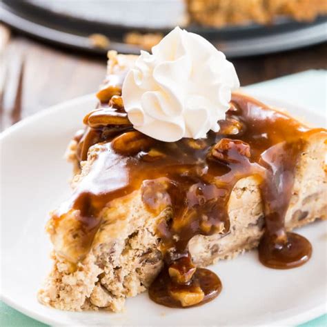 Pecan Praline Cheesecake - Spicy Southern Kitchen