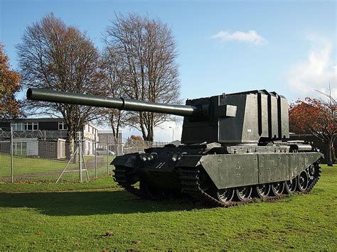 FV4005 Stage II 183mm - Because size matters : r/TankPorn