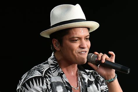 10 Things You Didn't Know About Bruno Mars – Page 4