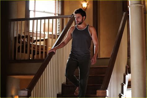 'How to Get Away With Murder' Finale Spoilers: Who Died? Is Wes Really Alive?: Photo 4459270 ...