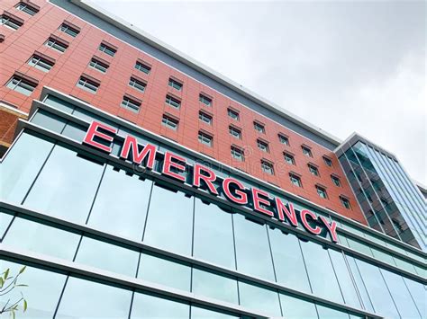 Emergency Room Sign on the Side of a Hospital Stock Image - Image of ...