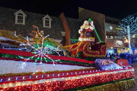 Gatlinburg Christmas Parade 2024 Live - Leena Myrtice