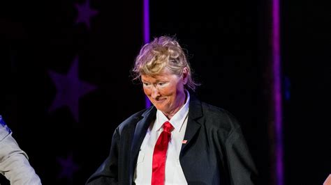 Meryl Streep Dressed Up Like Donald Trump and It Was Amazing | GQ