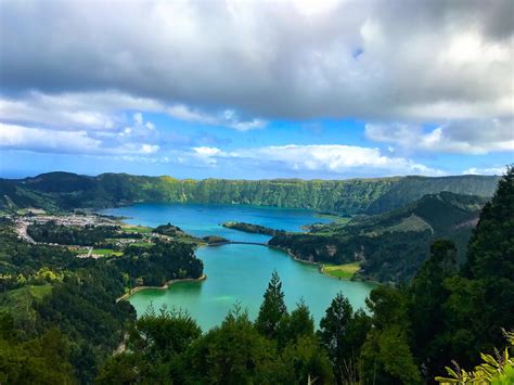 Visite Lagoa das Sete Cidades em Ponta Delgada | Expedia.com.br